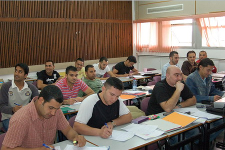 חשמלאי מעשי